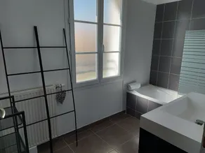 House rated 3 stars by Office du tourisme 🫒 air-conditioned rooms swimming pool  - Image 4
