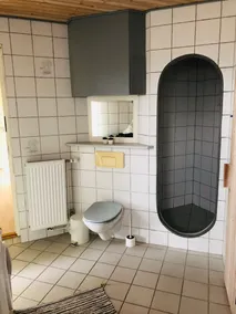 Familjevänligt fritidshus med havsutsikt, bara 300 meter från Östersjön - Image 3