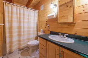 Waterfront log cabin nestled in the woods providing unparalleled privacy - Image 5