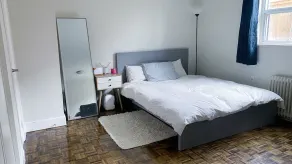 Cozy Minimalist Apartment w/ parks, lakes and rivers nearby - Image 5