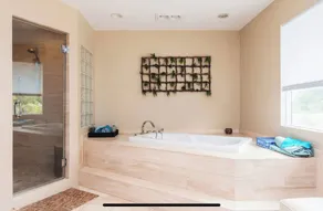 Rancho Santa Fe gated residence - Image 2