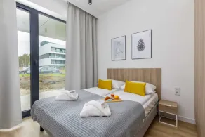 Seaside Apartment with Terrace | Close to the Beach and Parking - Image 5