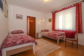 Ferienhaus Klen * rolig beliggenhed, stor have, terrasse, trådløst internet - Image 4