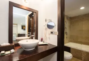 Colombe Hotel Boutique - Image 3