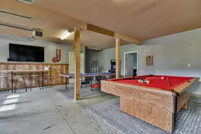 10 Min to Downtown AVL with HOT TUB, GAME ROOM, outdoor space, children friendly - Image 2