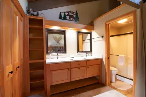 MEILLEUR emplacement à Sunriver / 10 passes SHARC / AC / WIFI / immense chambre avec lits superposés / bain à remous / vélos - Image 4
