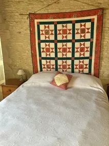 Graziosa casa in pietra, 3 camere da letto, 2 bagni con un ampio giardino recintato - Image 3