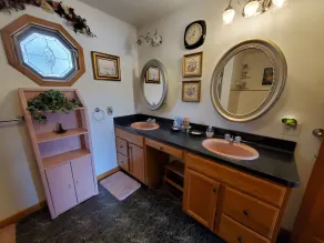 Owls Nest-Lakefront-Private Wooded Setting Sleeps 16 - Image 2