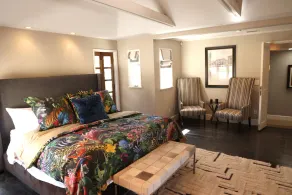 Tuscan-Style Villa in La Jolla Village w/ Private Casita, Parking, Walk to Beach - Image 5