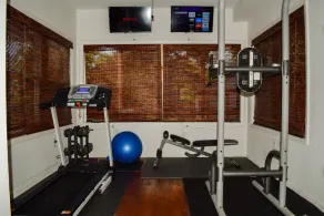 6 Bedroom/4.5 Bath/Across from Motown Museum - Image 3