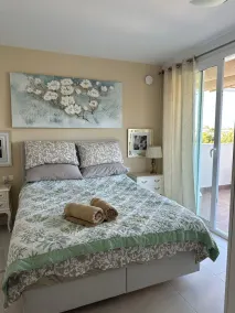Freistehende Luxusvilla mit 4 Schlafzimmern und Pool für 8 Personen - Image 4