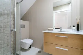 Maison de Vacances Élégante avec Sauna, Piscine, Climatisation et Wi-Fi - Image 4