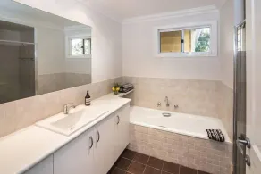 HOLIDAY IN DUNSBOROUGH  - QUINDALUP                          \n       *BAYSIDE* - Image 3