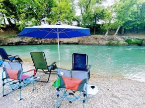 Beautiful Cabin on the San Marcos River at Son's Blue River Camp! - L1 - Image 4