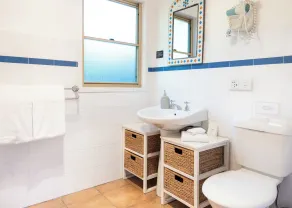 A Sunny Hideaway - Bungalow No. 2 - Image 3