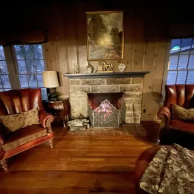 Step back into time with this 1850's historic house - Image 4