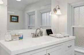 Afton Station Cottage -Beautifully Renovated Blue Ridge Scenic Historic Setting - Image 5