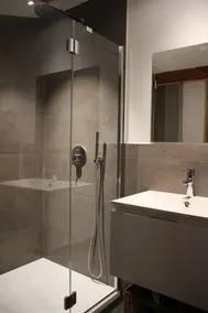 Bellissimo appartamento, semi-chalet, ai piedi delle piste, in un residence con piscina - Image 4