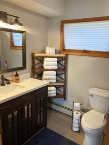 Beautiful Up North Lake Front Home on All Sports Clear Lake with BOAT Rental! - Image 4