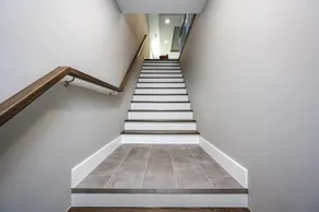 Luxury 2BR 2 BA Condo -w Free Parking & WiFi - Downtown Fort Wayne - Image 4