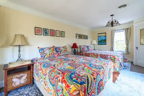 Big Sunny Family House - Image 5