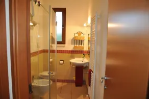 Villetta Gelsomino, i Bardolino Calmasino villa i bolig med svømmebassiner. - Image 2