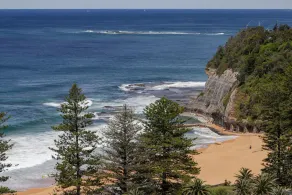 Spectacular views and prime location - Image 4
