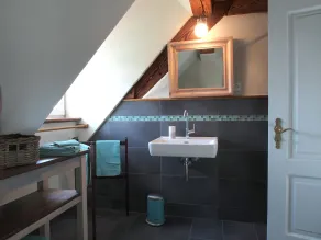 Historic timbered house with panoramic sea view, 200 m from the lake - Image 2