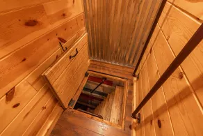 Fun Treehouse Getaway • Firepit • Lake Access - Image 2