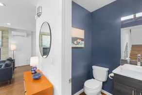 Decorated TownHome in Ballard with rooftop!!! - Image 5