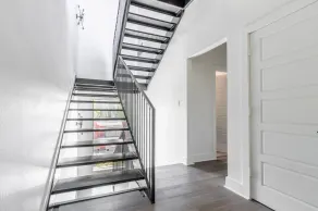 Brand new Bishop Arts Condo-Right in the middle of it all! Three bathrooms! - Image 2
