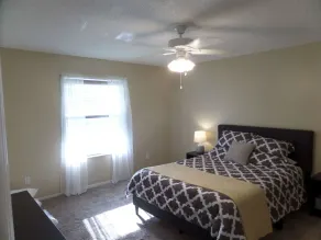 🧡Gorgeous Dried Waterfront Oasis In Heart of The Villages 2 BR, 2 BA - Image 5
