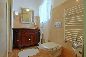 Villa with a private pool and a spacious garden - Image 3