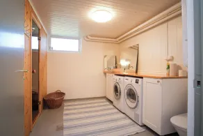 Rural guest room near town with fast free Wifi. Pets allowed! - Image 3