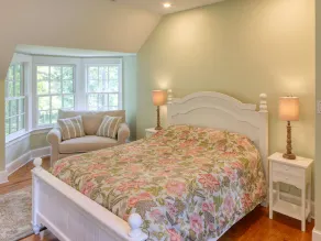 Minutes from Downtown Easton and St. Michaels | Private Dock | Kayaks | Pet Frie - Image 5