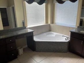 Perfect Getaway at Cinco Ranch - Image 3