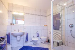 F **** comfort apartment in maisonette style, fantastic view, prime location - Image 2