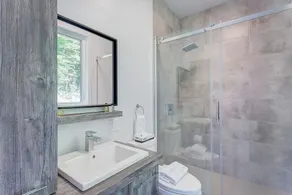 Sunny Chalet with Hot Tub near Tremblant. Pet friendly! - Image 4