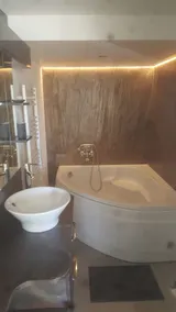 Jolie T1 Neuf  Avec Terrasse Privative- Piscine Dans Un Cadre Exceptionnel - Image 3