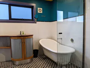 Fab & Funky es una configuración perfecta para adultos o dos familias que duerme nueve - Image 5