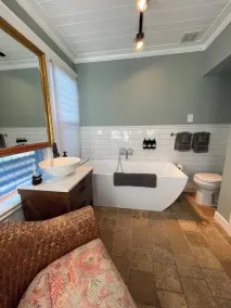 Walking distance to St George, packed with attractions and activities! - Image 4