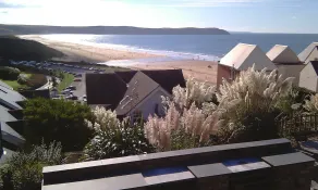 Southover Beach - Family Garden Apartment - Image 4