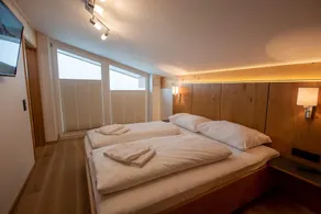 Modern apartment with mountain view, sauna, and close to the slopes - Image 5