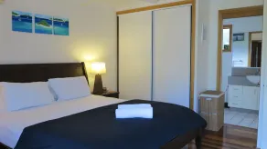 Sol Y Olas Sun & Waves - Tastefully designed townhouse in lush, tropical gardens with pool - Image 5