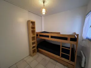 T3 avec Terrasse Spacieuse, Proche Plage, 4 Pers., Parking Inclus - Image 4