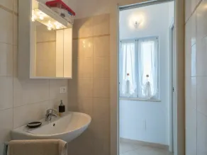 Beautiful  villa for 4 people with WIFI, A/C, TV, terrace and pets allowed - Image 2