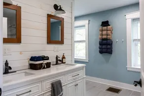 Ski & Stay Montpelier 4BR Home Sleeps 8 home - Image 5