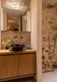 Korona Boutique Hotel - Image 2