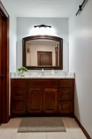 Clean and cozy farmhouse - Image 3