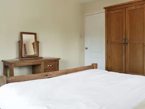 3 bedroom accommodation in Broom, near Biggleswade - Image 4